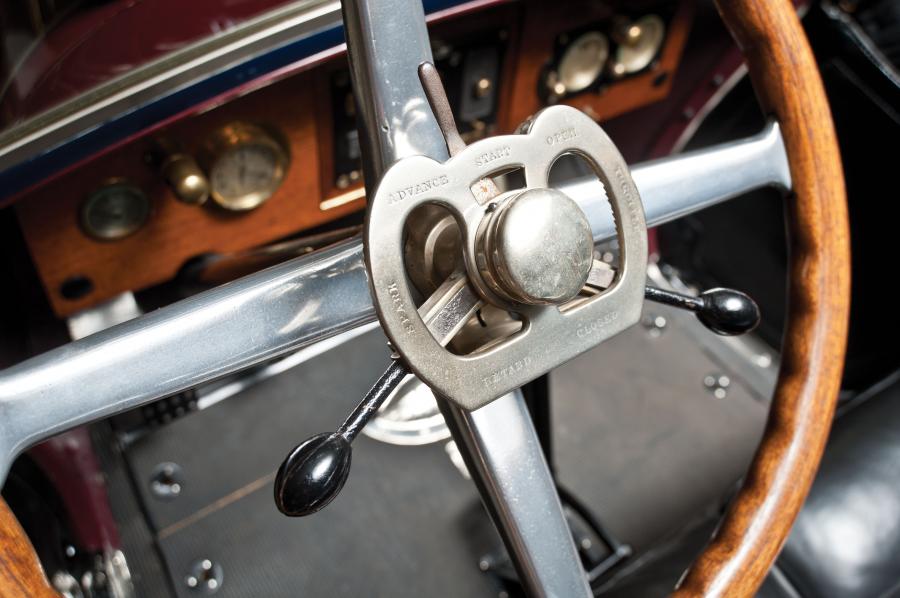  Brewster-Knight Model 41 Landaulet by Brewster 1915 года  (фото 14 из 25)